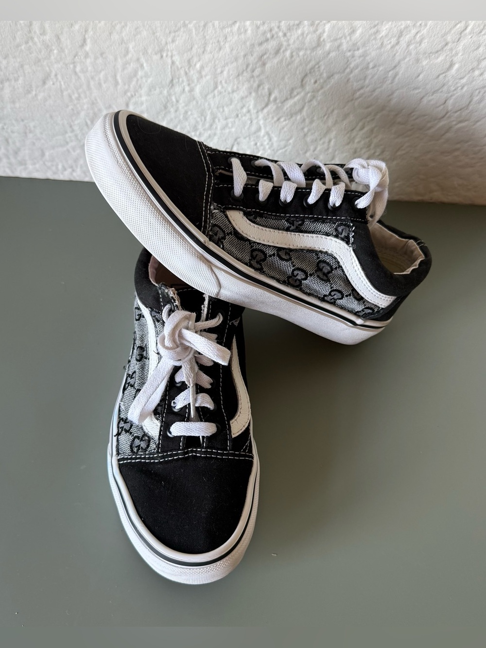 Custom Vans x Gucci Old Skool Sneakers – Women’s 6 / Men’s 4.5